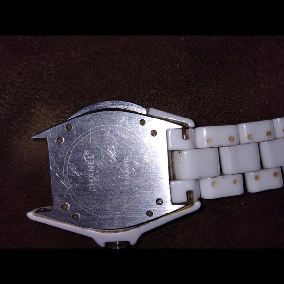 Chanel womens watch . It is broke on wrist band.Asking $2000 or best offer. - Picture 5 of 5